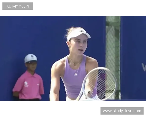 网球赛季精彩纷呈 世界顶级选手争夺年度桂冠激烈上演