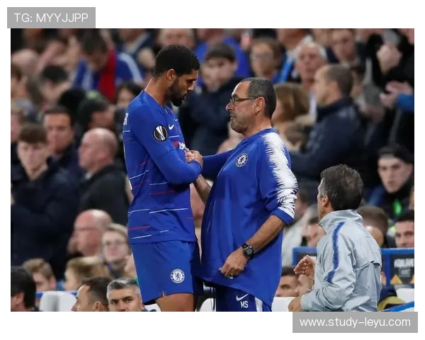 西布罗姆维奇俱乐部冬窗引援布局与保级前景深度解析最新动向观察